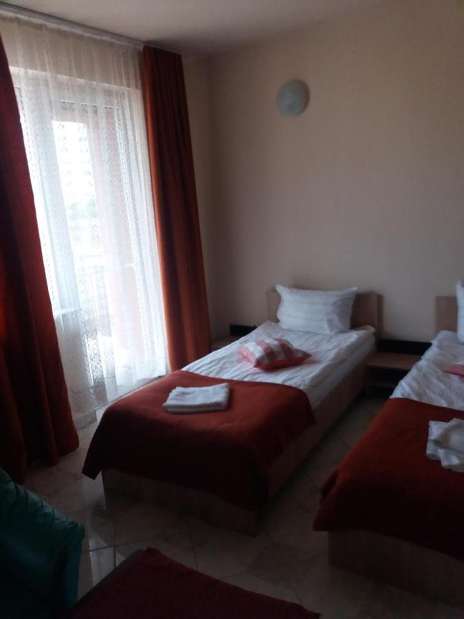 Cazare Neu-Arad Autostrada Apartment Exterior photo