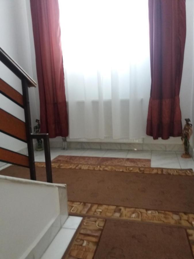 Cazare Neu-Arad Autostrada Apartment Exterior photo