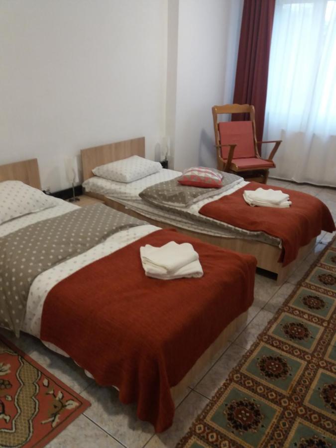 Cazare Neu-Arad Autostrada Apartment Exterior photo